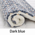 🐾 Flannel Pet Sleeping Mat – Soft Winter Dog & Cat Bed